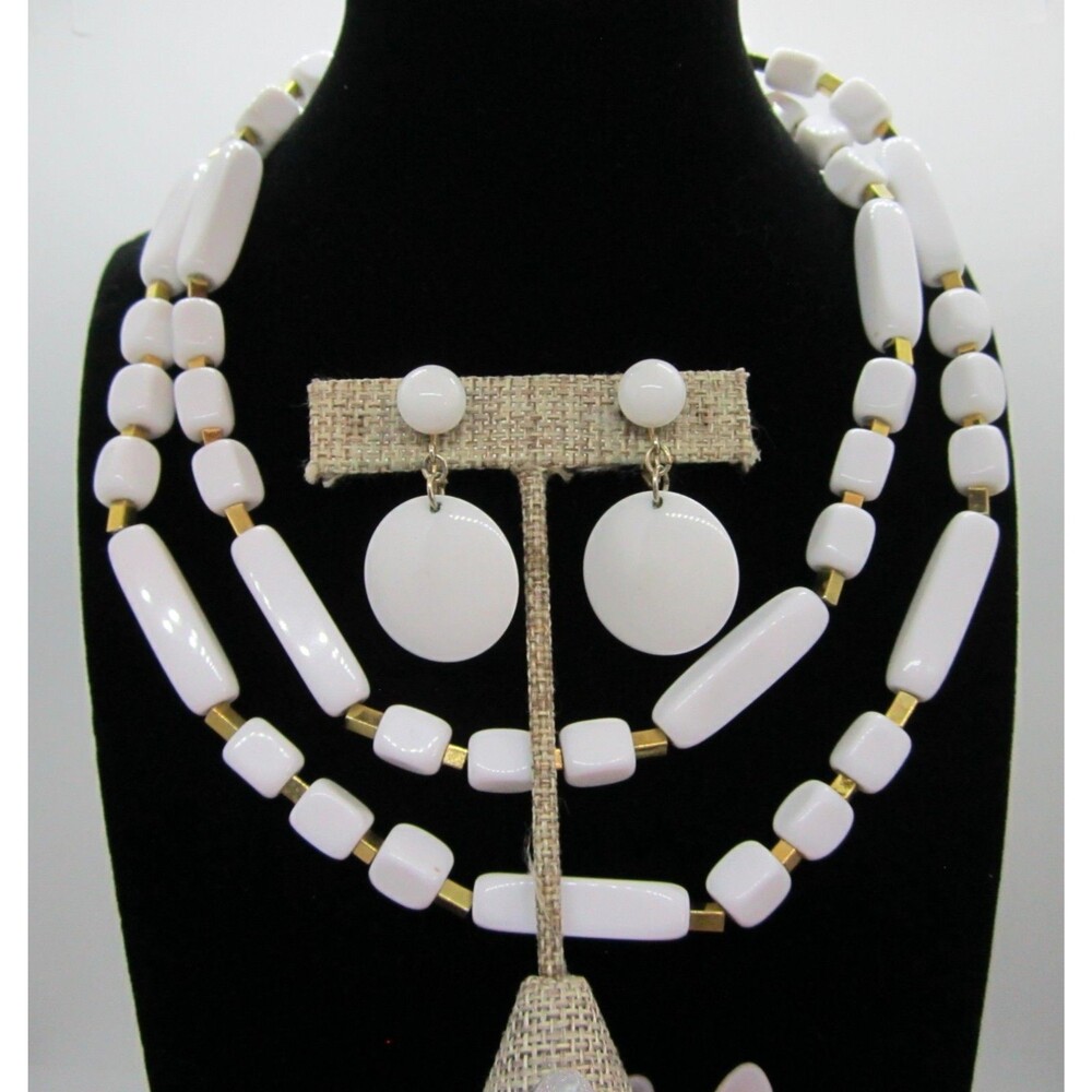 Vintage Trifari White Lucite Necklace Earrings Beaded Mod Statement 34"